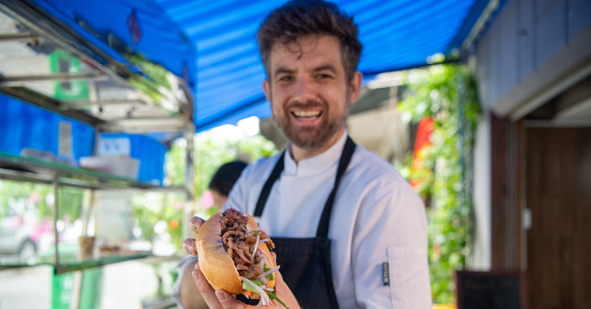 Bánh mì 88.000 đồng của đầu bếp Mỹ: đắt nhưng bán hết trong 2 tiếng nói gì về khẩu vị Sài Gòn?