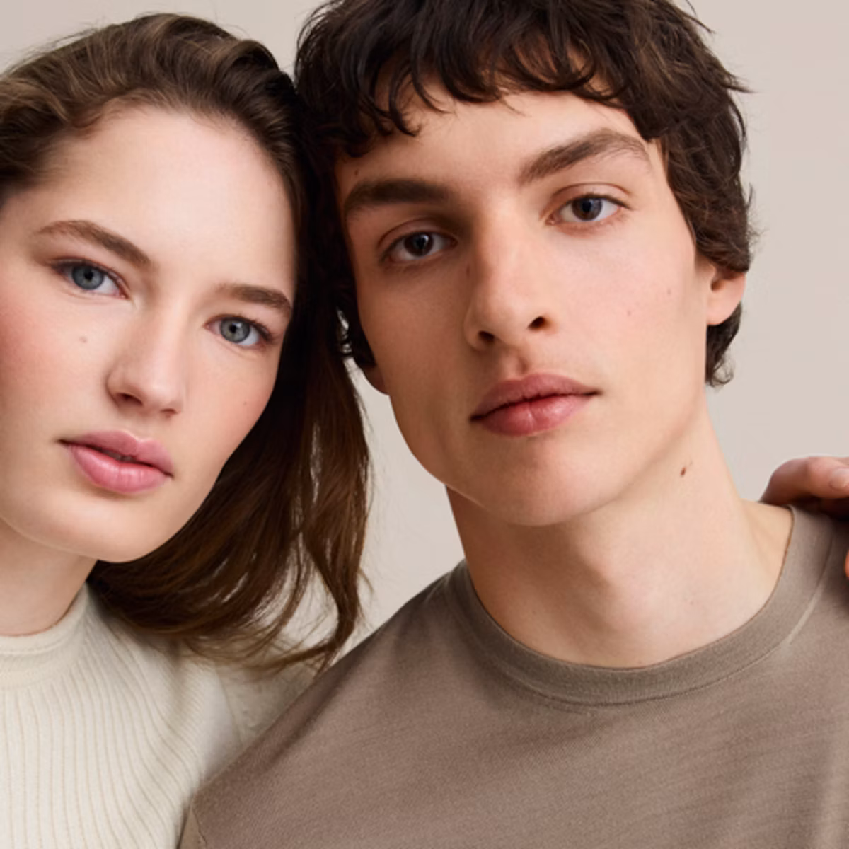 Rouge Hermès: bộ đôi dưỡng môi luxury vượt khỏi khuôn mẫu son màu