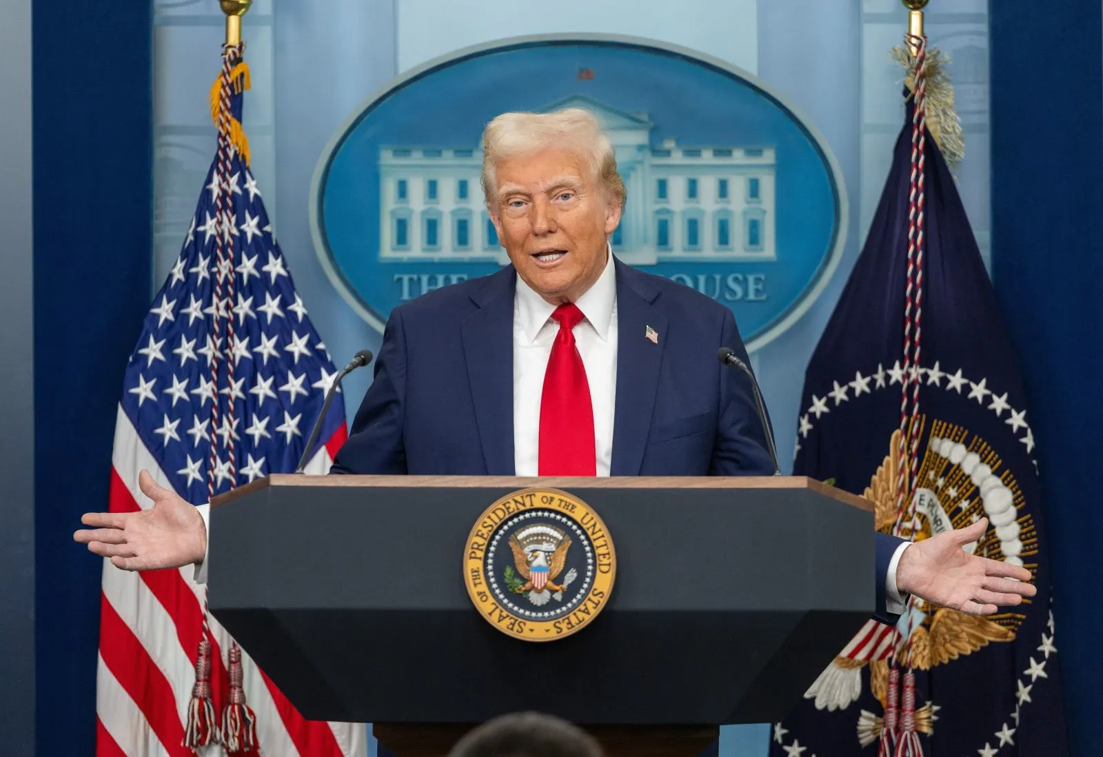Trump dừng đàm phán Iran: Chiến lược siết chặt kéo dài