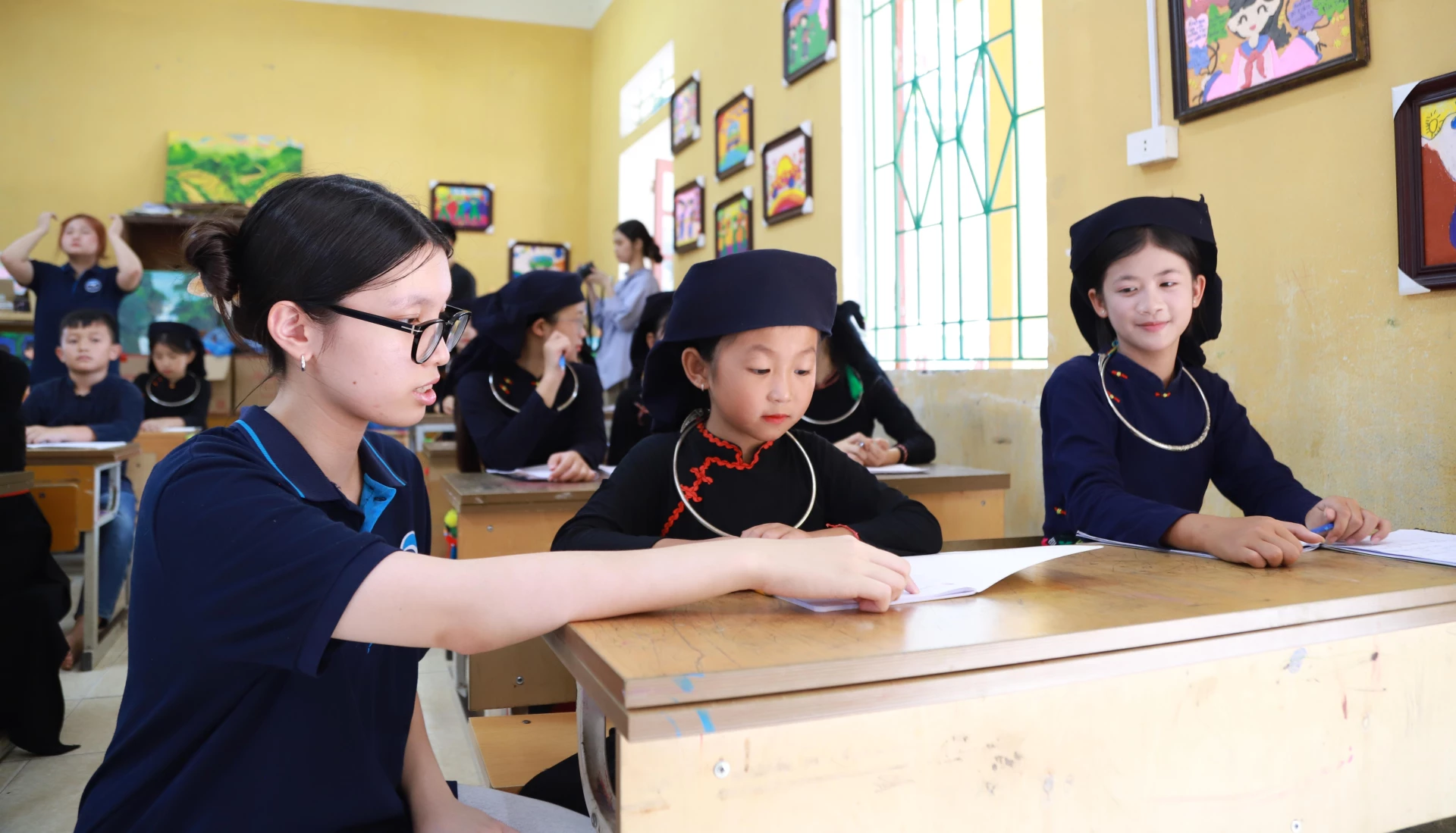 Lớp học trên mây và những hạt mầm giáo dục vùng núi cao