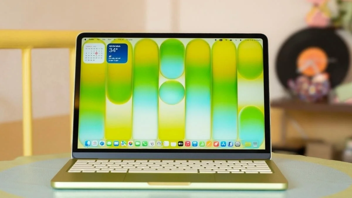MacBook Air M4 hay M5: chọn chiếc nào đáng tiền hơn?