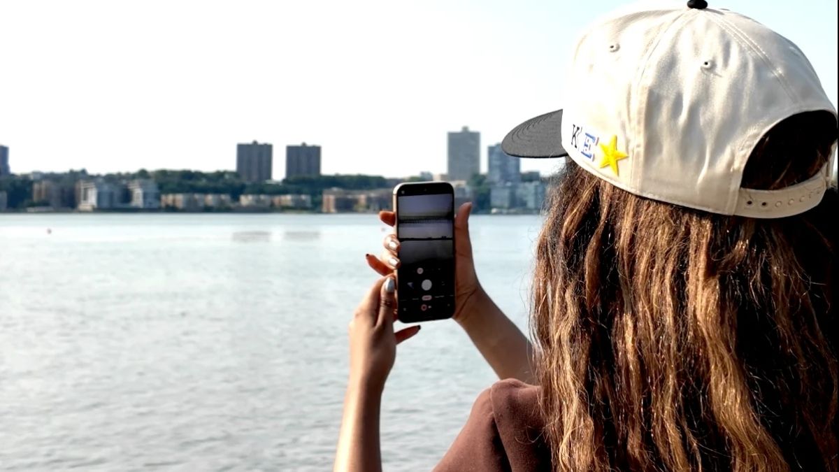 Google Pixel 120x Super Zoom: Khi AI vẽ thêm chi tiết, ảnh còn chân thực?
