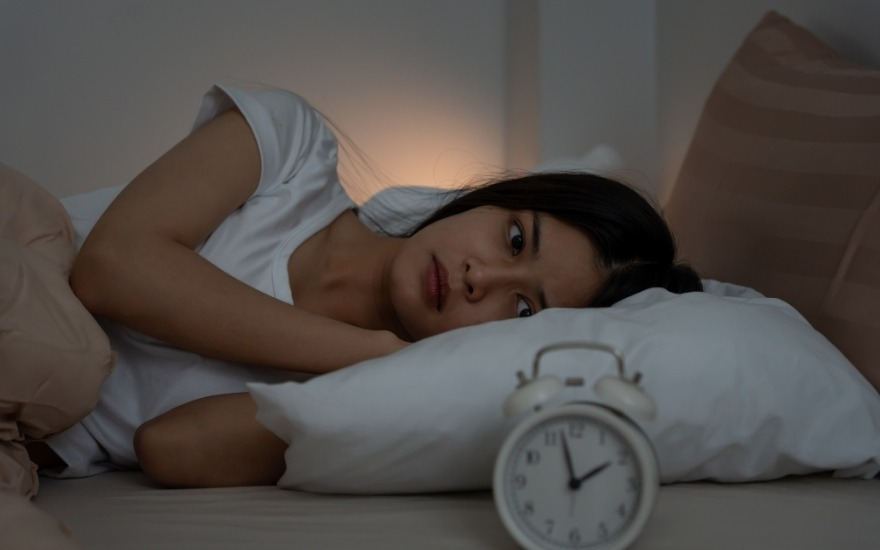 Tim đập nhanh mùa hè: dấu hiệu nào cần đi khám ngay