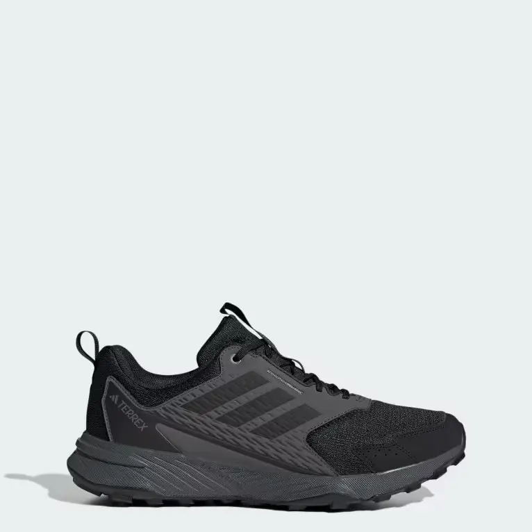 Giày trail adidas giá rẻ với mã coupon DN15: có đáng xuống tiền?