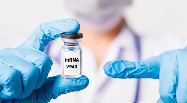 Vaccine ung thư mRNA cá nhân hóa V940: hy vọng mới cho bệnh nhân ung thư hắc tố da