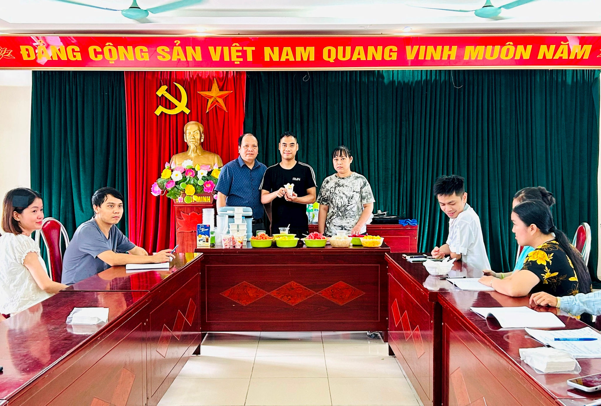 Những lớp đào tạo nghề ngắn hạn đang đổi đời lao động yếu thế