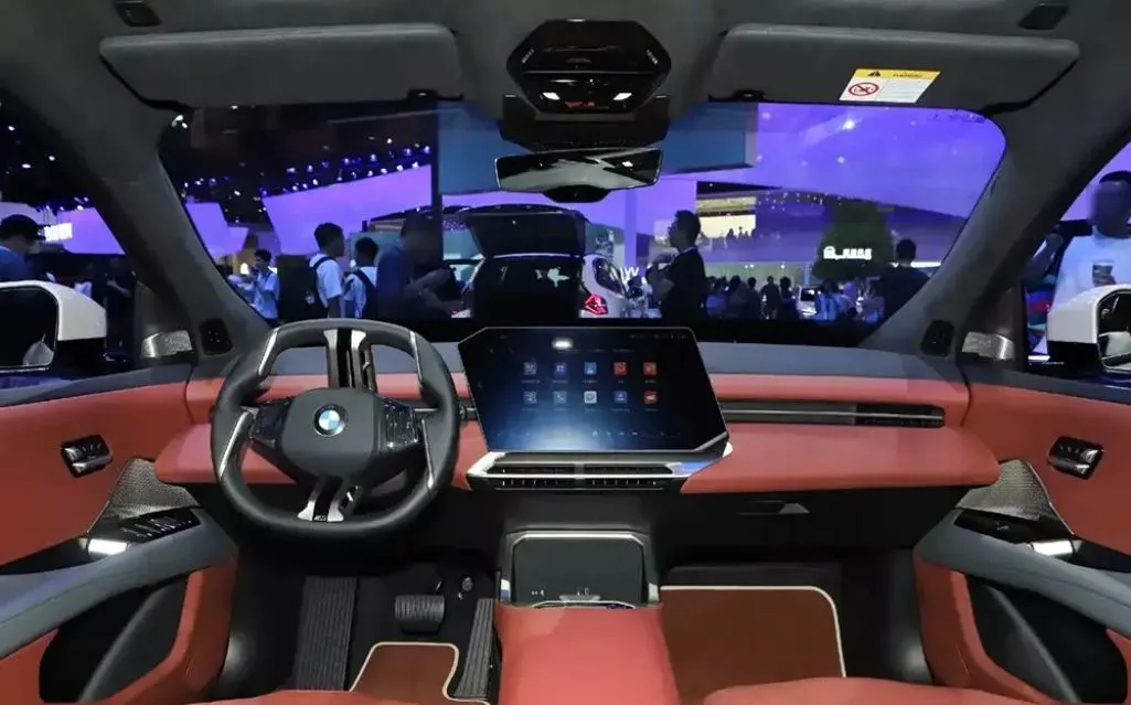 BMW iX3 L ra mắt với tầm hoạt động 919 km: áp lực lớn lên SUV điện cao cấp nhập khẩu