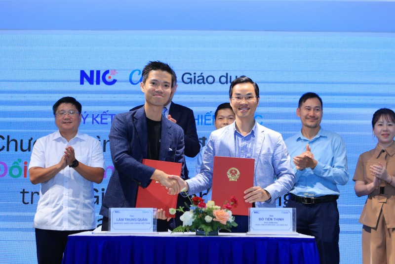 Canva giáo dục miễn phí: cú hích số cho đội ngũ giáo viên Việt