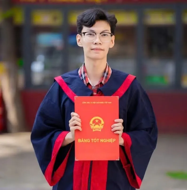 Từ tự học đến thủ khoa: Bản lĩnh chinh phục Toán-Kinh tế