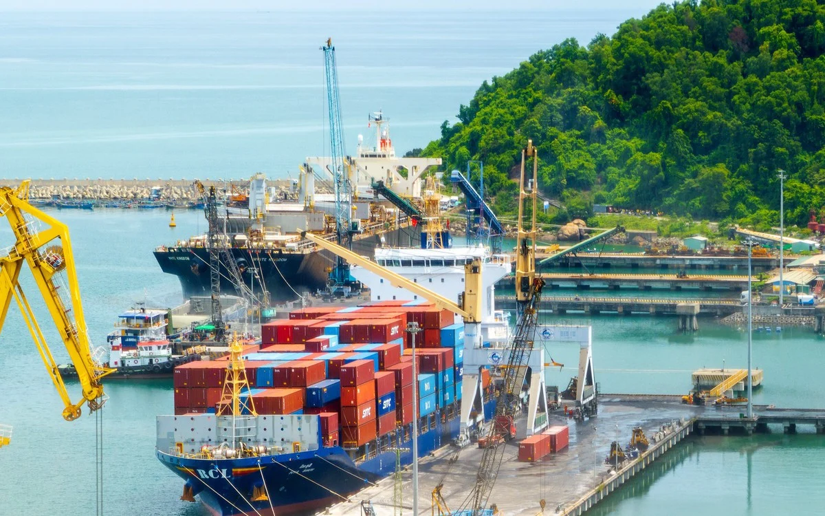 Cảng xanh Đông Nam Á: Cuộc đua hạ tầng bền vững và lợi thế cạnh tranh