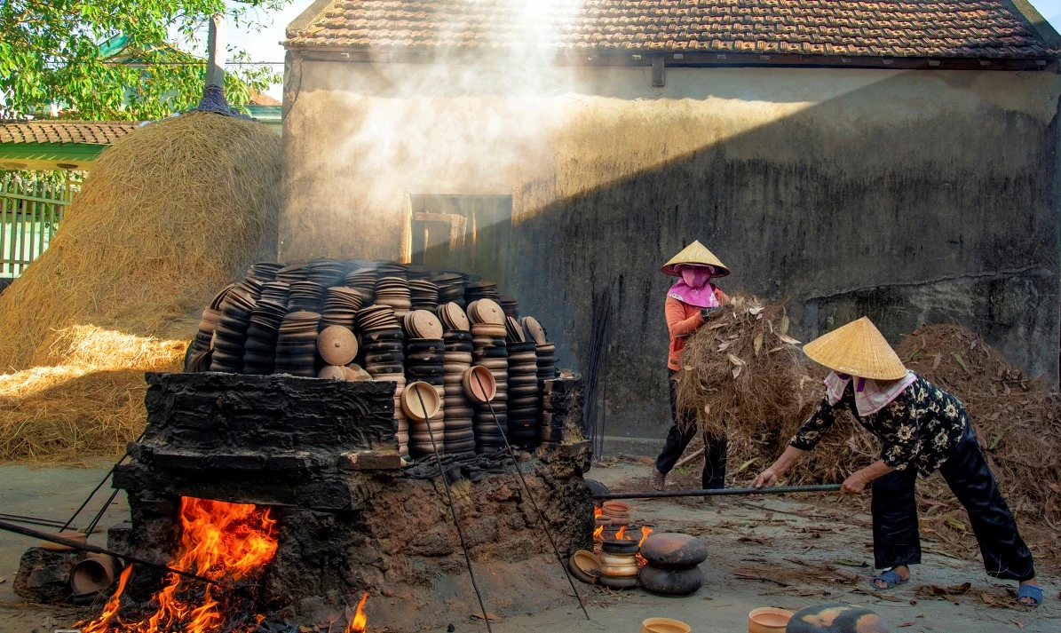 Làng nồi đất Trù Sơn: bước lùi của người trẻ để giữ hồn làng quê