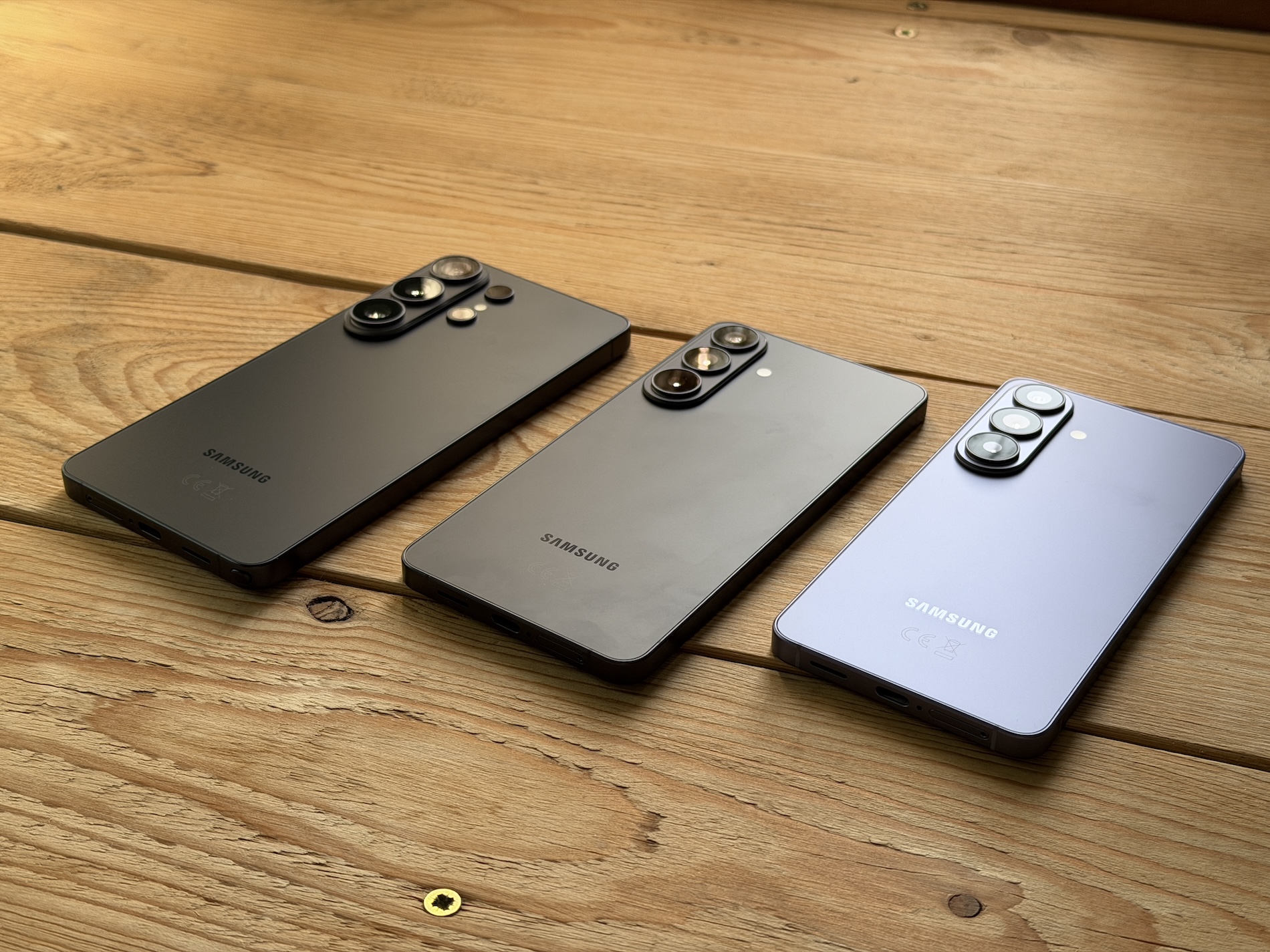 Samsung Galaxy S26 vs S26+ vs S26 Ultra: chọn mẫu nào đáng tiền?