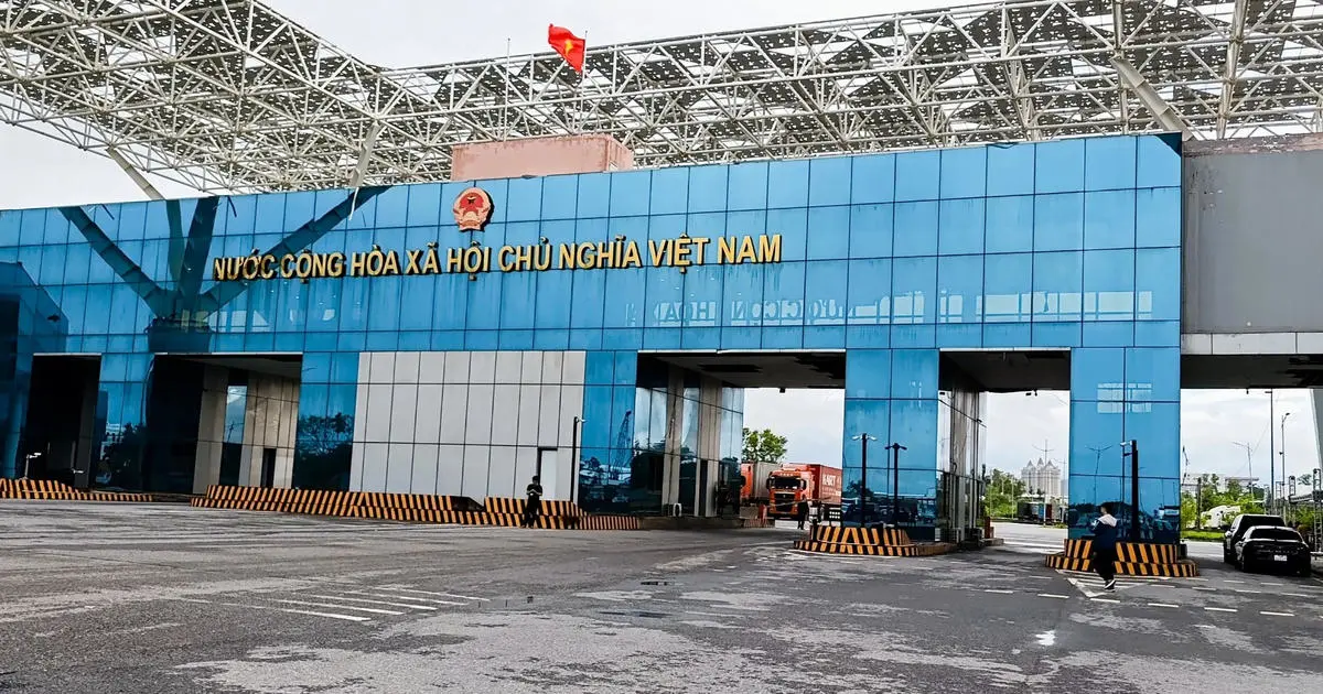 Từ mã QR biên giới đến video ngắn: Khi pháp luật số hóa chạm tay người dân