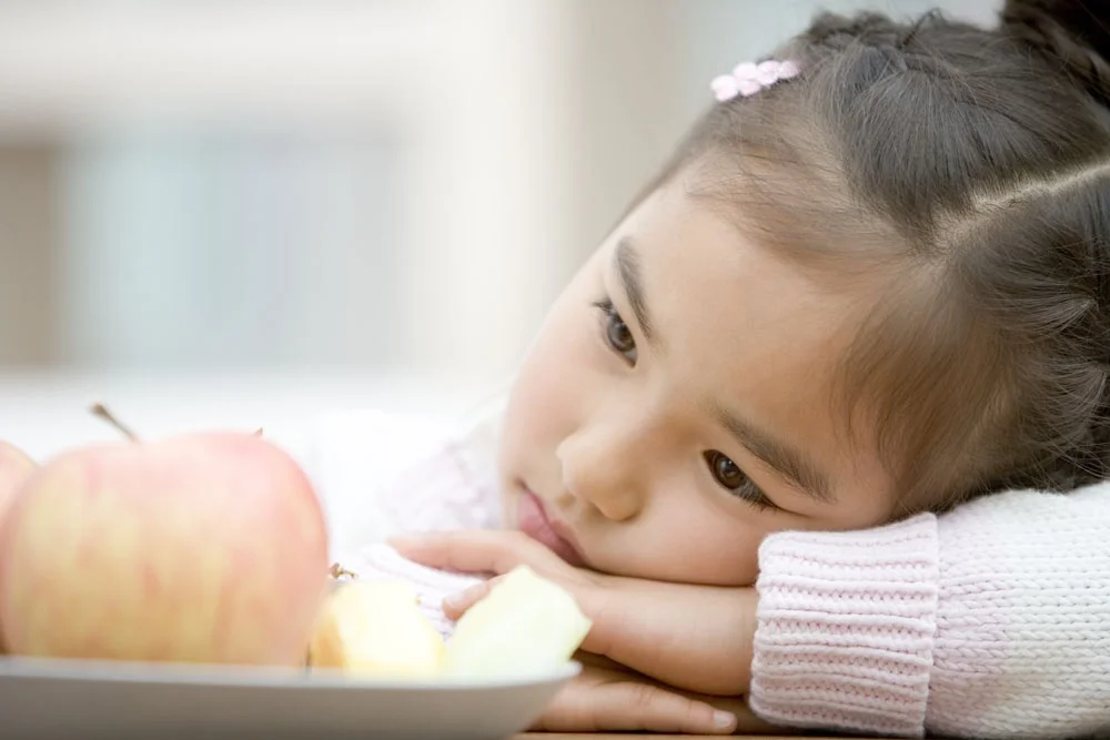 Tại sao trẻ bỏ ăn và cha mẹ phải xử lý khác đi