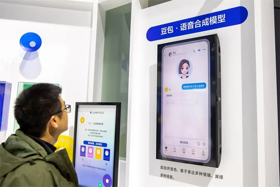 Khi người dùng tin chatbot AI hơn bạn bè: cái giá của sự phụ thuộc cảm xúc