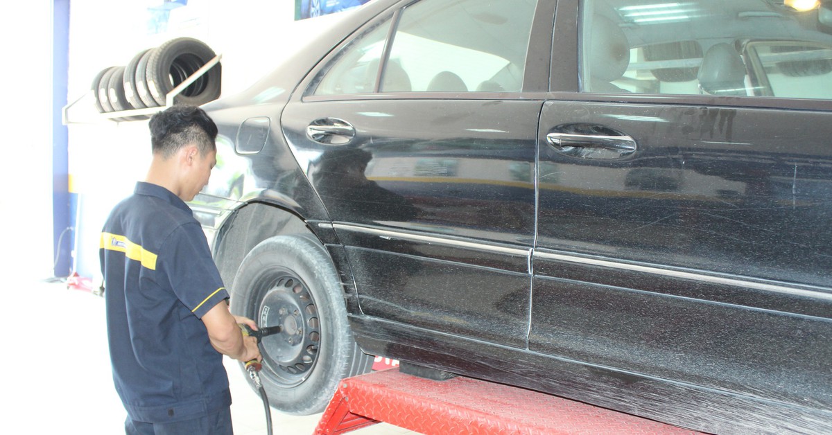 Tiết kiệm 50% khi thay lốp cũ: Cái bẫy chủ xe nên tránh