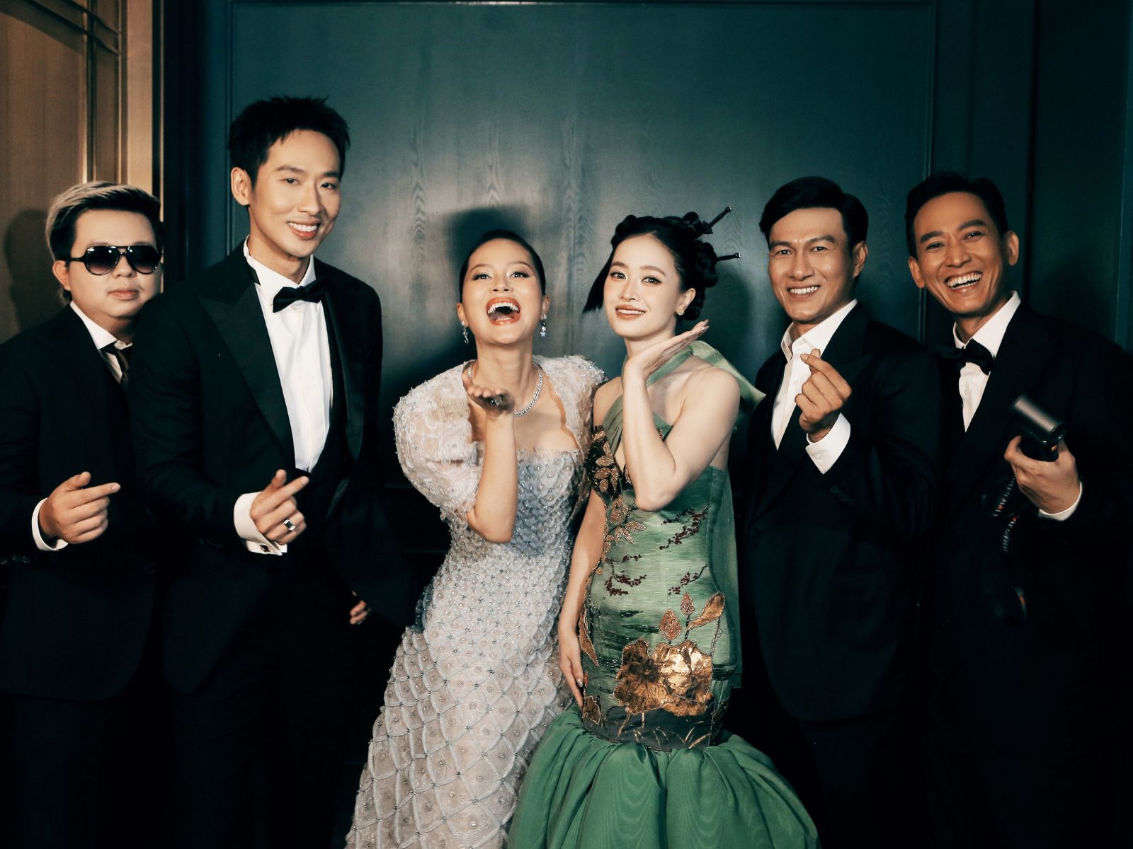 Nửa tháng công phu của Phan Huy và chiếc đầm Haute Couture cho Đỗ Thị Hải Yến