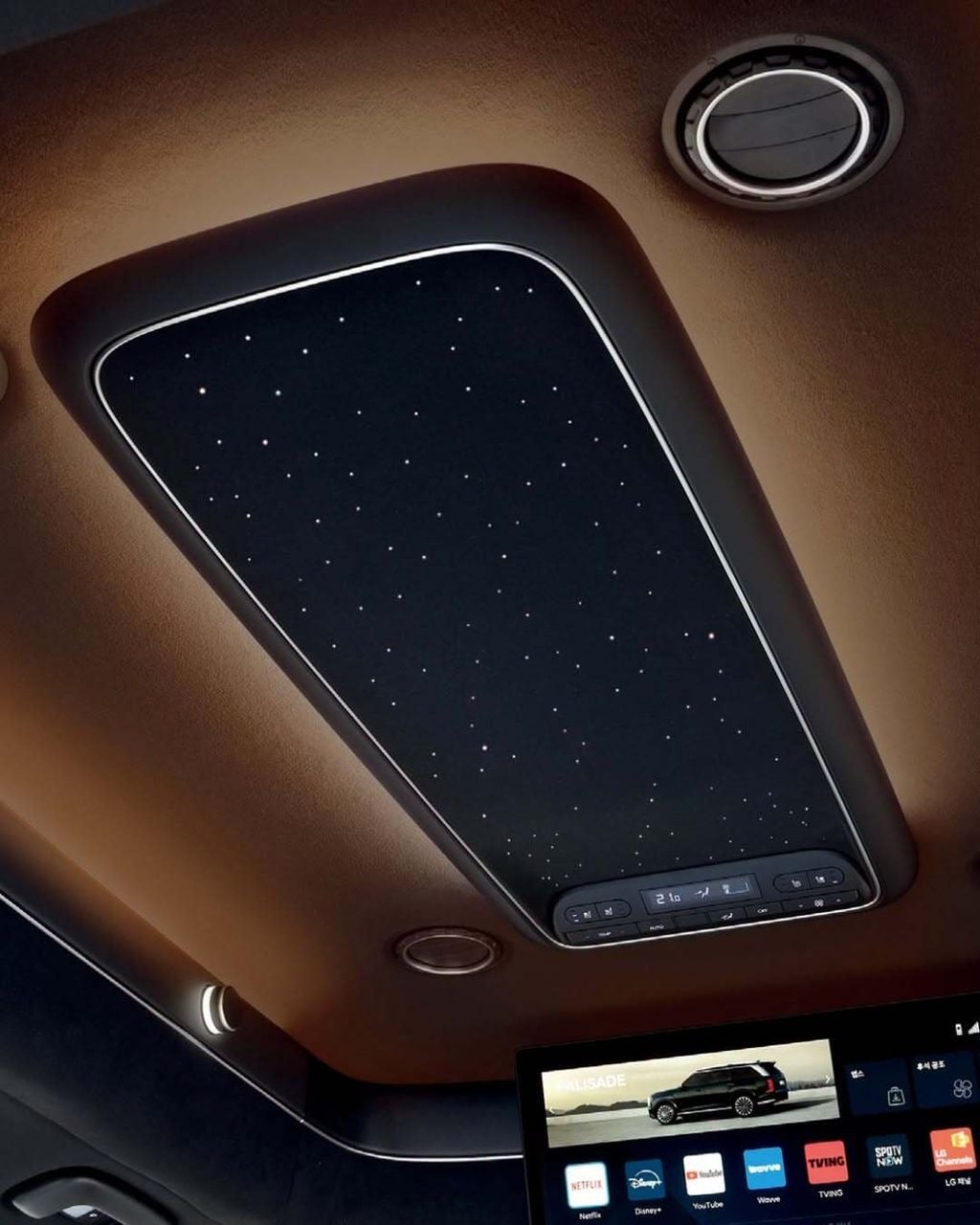 Hyundai Palisade High-Roof: SUV nóc cao có đáng trả thêm tiền?