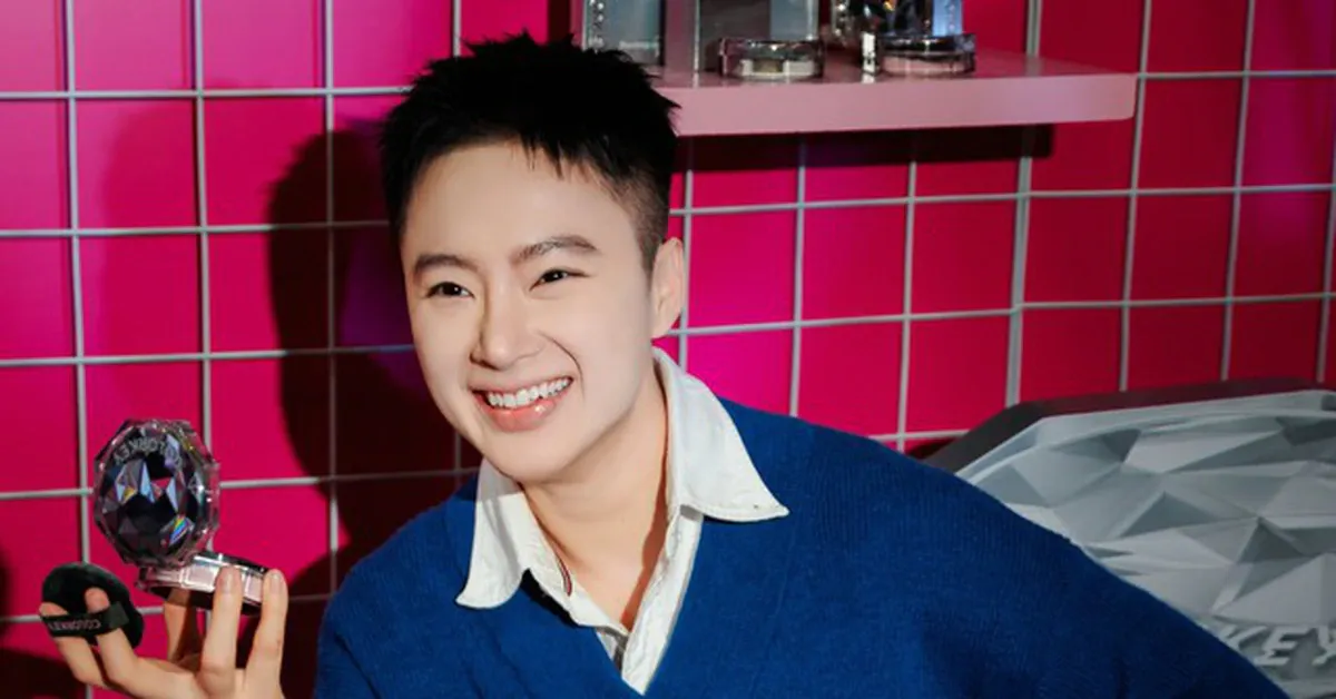 Angela Phương Trinh định nghĩa lại bản thân với phong cách menswear