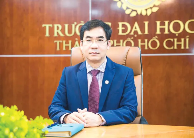 Đại học Ngoại thương và Luật TPHCM bước vào cuộc chơi AI liên ngành