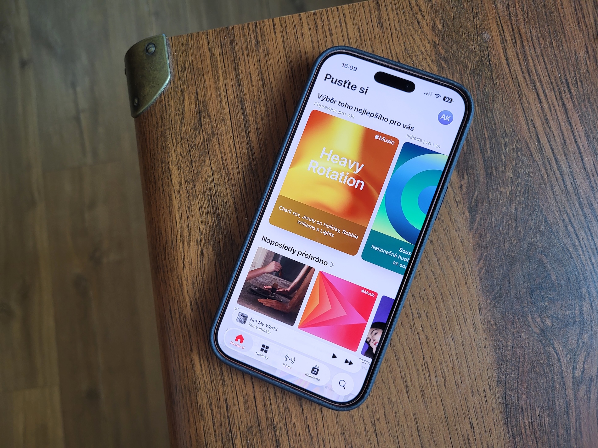 Lagu AI di Streaming: Label Mandatori Ubah Cara Kita Mendengar