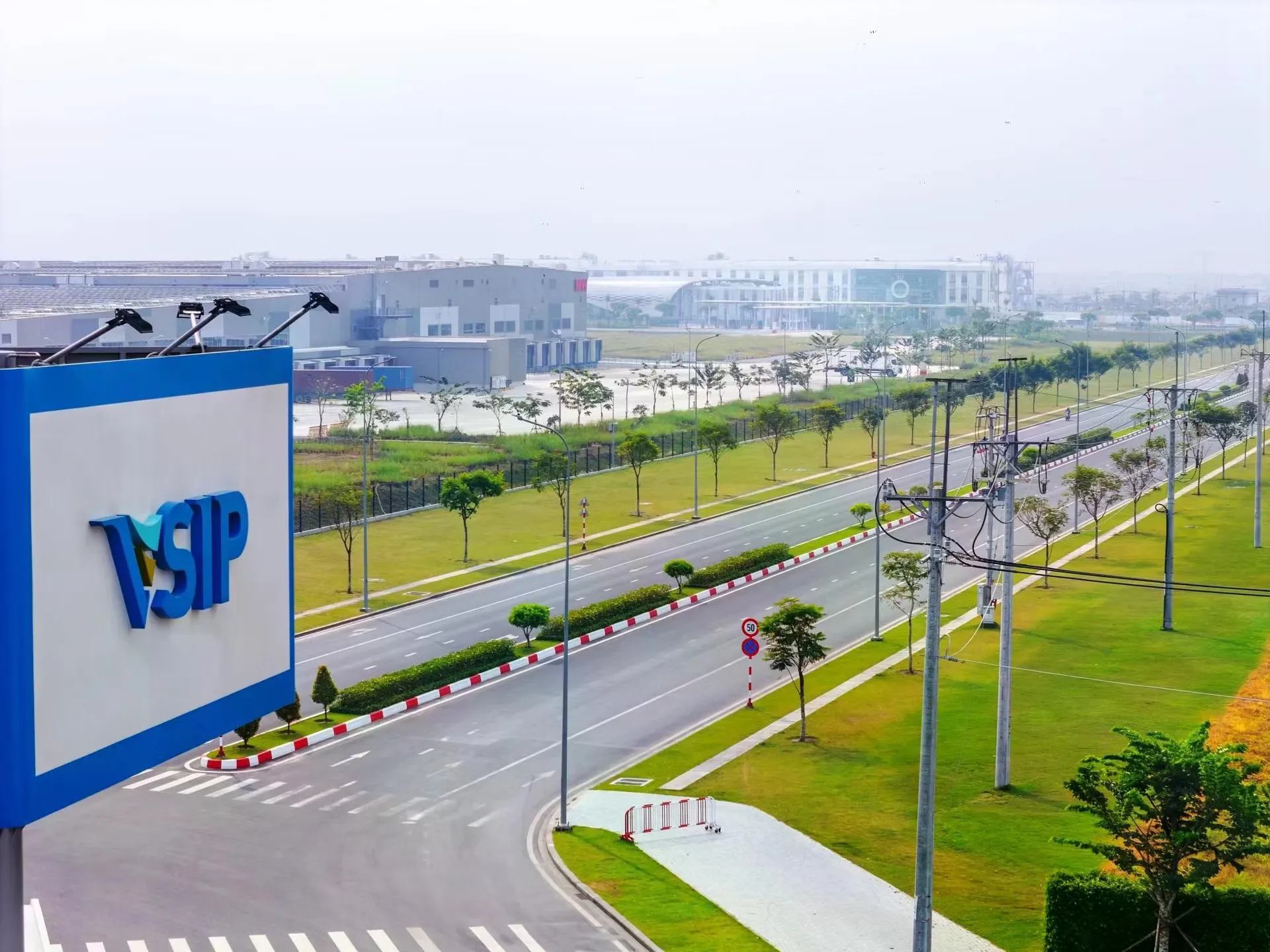 Becamex và VSIP tăng tốc khu công nghiệp công nghệ cao