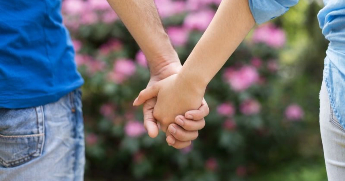 Tuổi quan hệ tình dục ngày càng sớm: sức khỏe bị bỏ lại phía sau