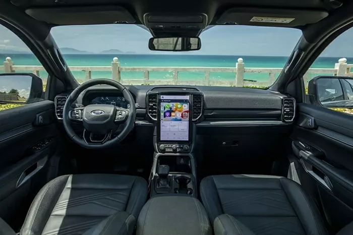 Bảng giá lăn bánh Ford Everest tháng 8: Có đáng mua hơn Palisade và Sorento?