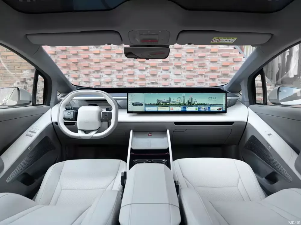 Hyundai Ioniq V: sedan điện góc cạnh, tầm 650km, giá từ 600 triệu