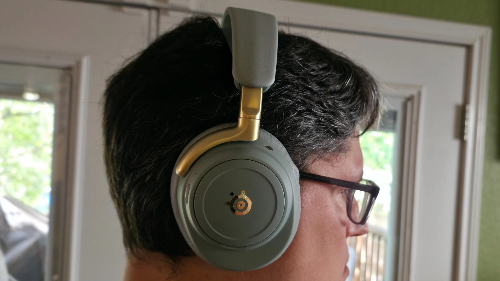 Bluetooth vs 2.4GHz vs Wired: Đâu là lựa chọn nhanh nhất cho tai nghe gaming?