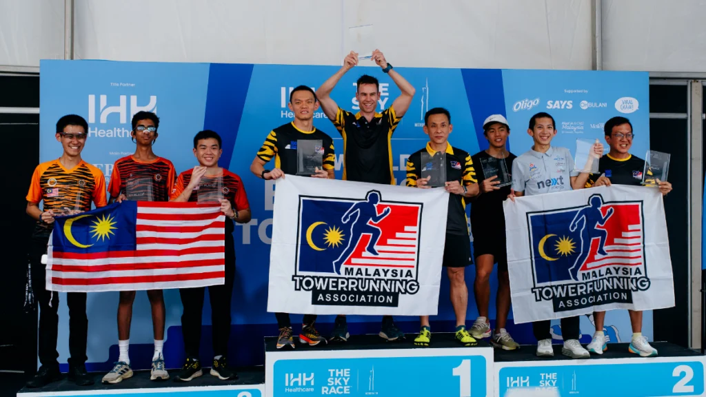 8,000 Pelari Tawan 2,845 Anak Tangga Di Sky Race