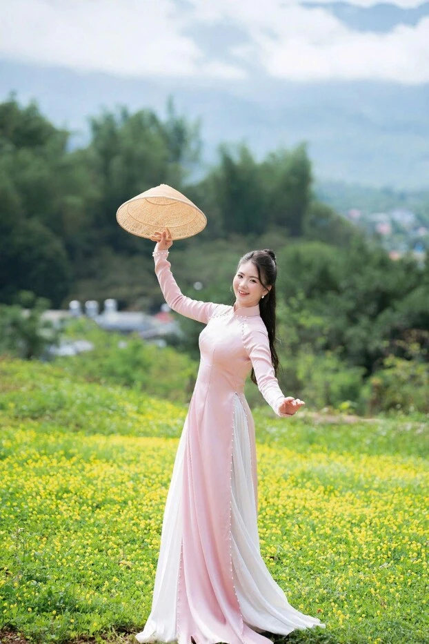 Mai Thu Hương trở lại Sao Mai: vượt qua chính mình ở dòng nhạc dân gian