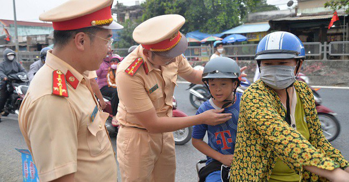Hà Nội ứng dụng AI phân luồng giao thông dịp Quốc khánh: Giảm ùn tắc từ phòng điều khiển tới đường phố