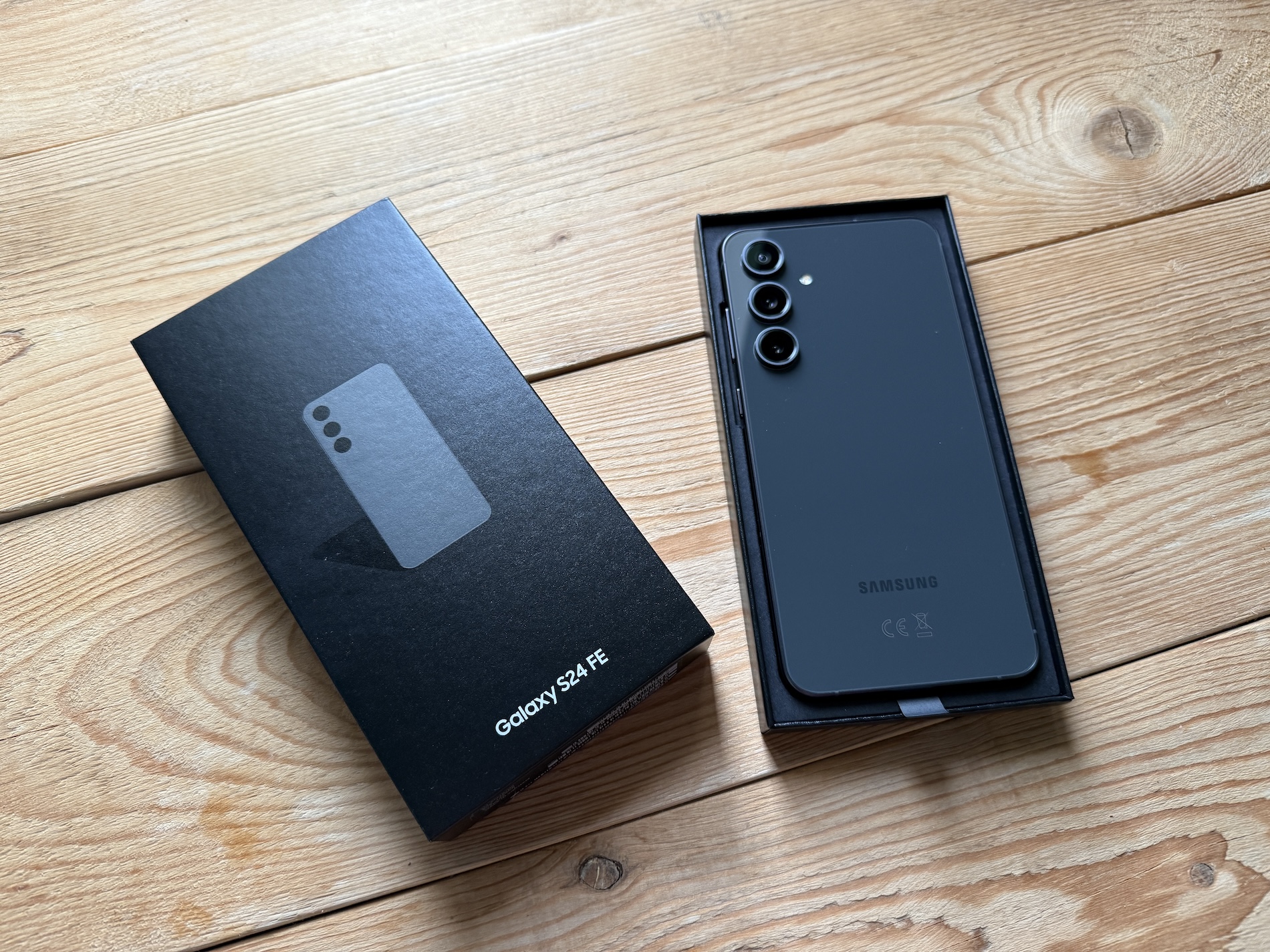 Patutkah Anda Beli Galaxy S24 FE Sekarang atau Tunggu S26 FE?
