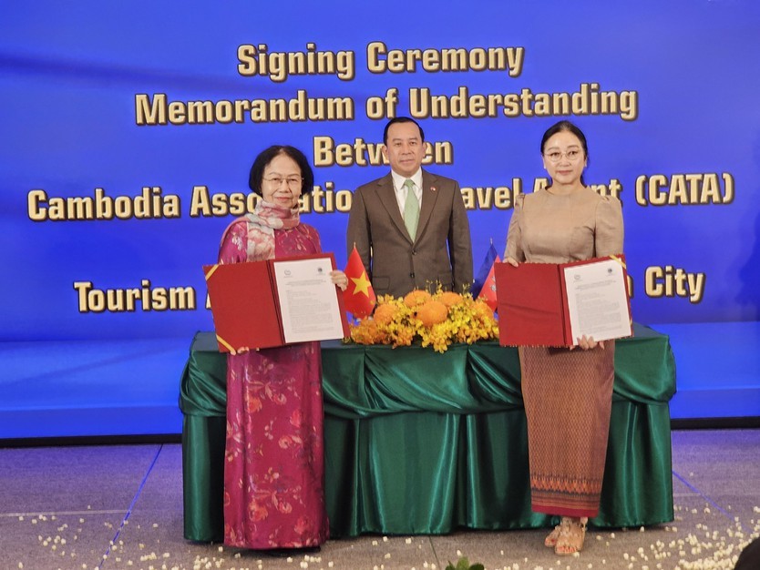 Campuchia mở rộng tour xuyên biên giới với Việt Nam