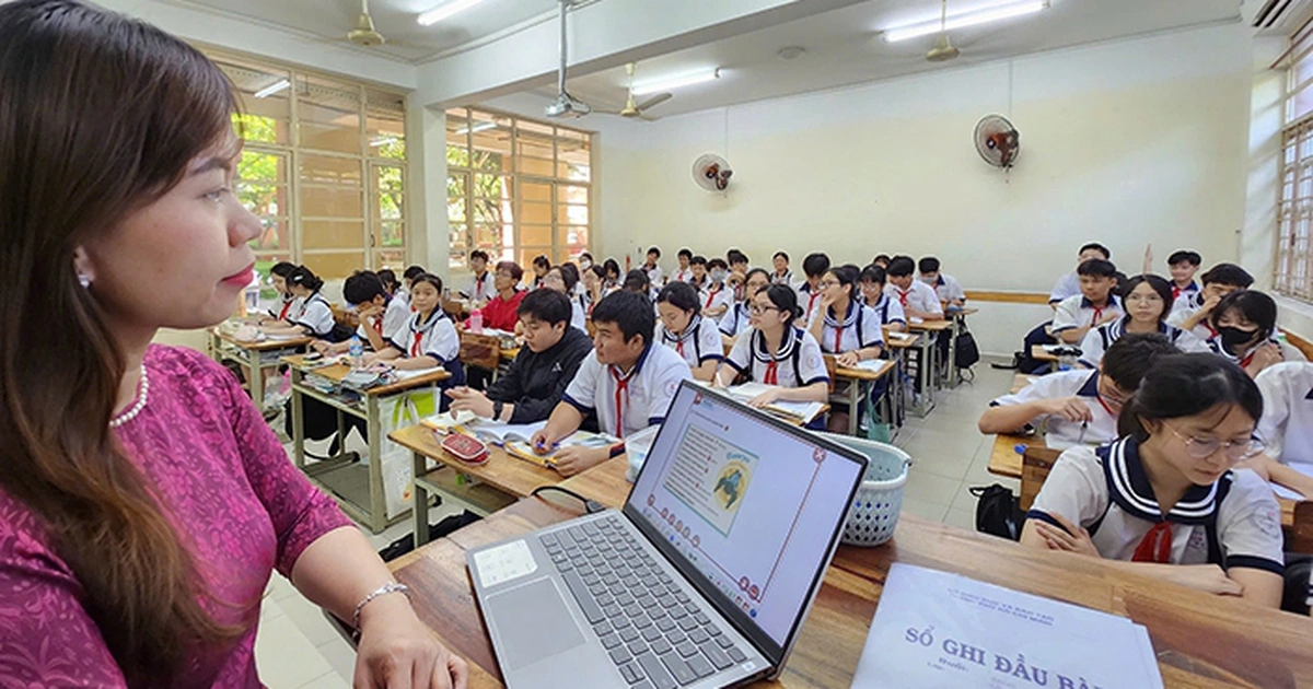 Học bạ số thay thế học bạ giấy: Phụ huynh cần chuẩn bị gì khi tuyển sinh, chuyển trường