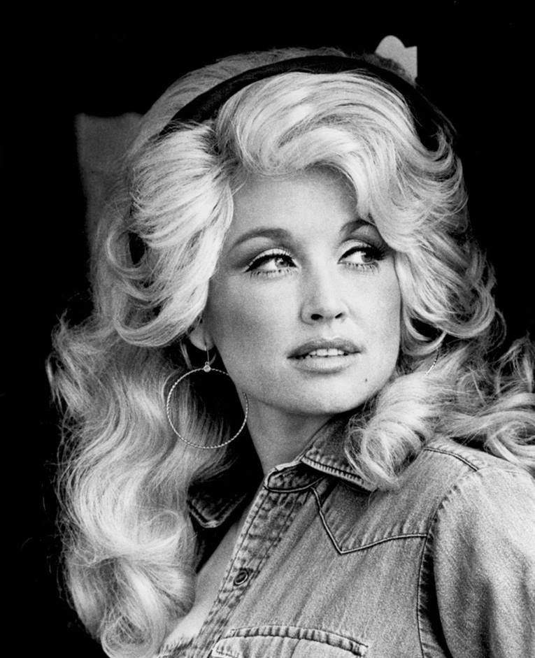Di Sebalik Pentas: Warisan Filantropi Dolly Parton
