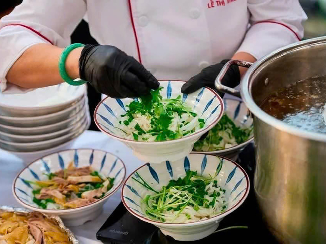 Phở Việt: Từ mưu sinh đến “căn cước” văn hóa tại châu Âu