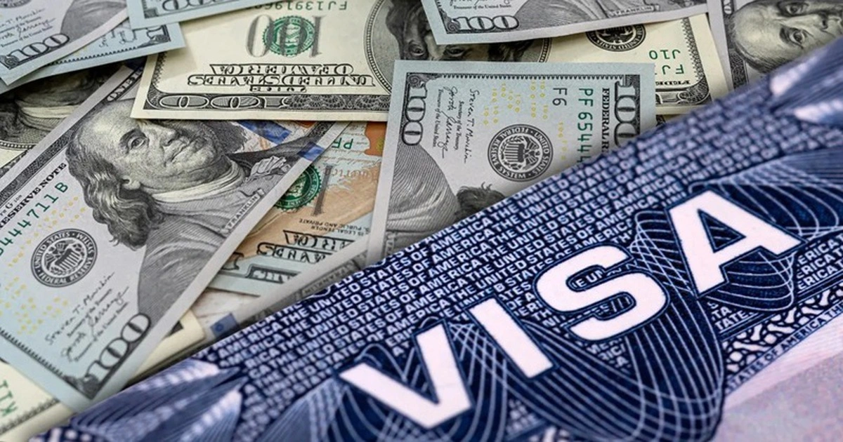 Mỹ tạm dừng phỏng vấn visa định cư: Ai chịu tác động?