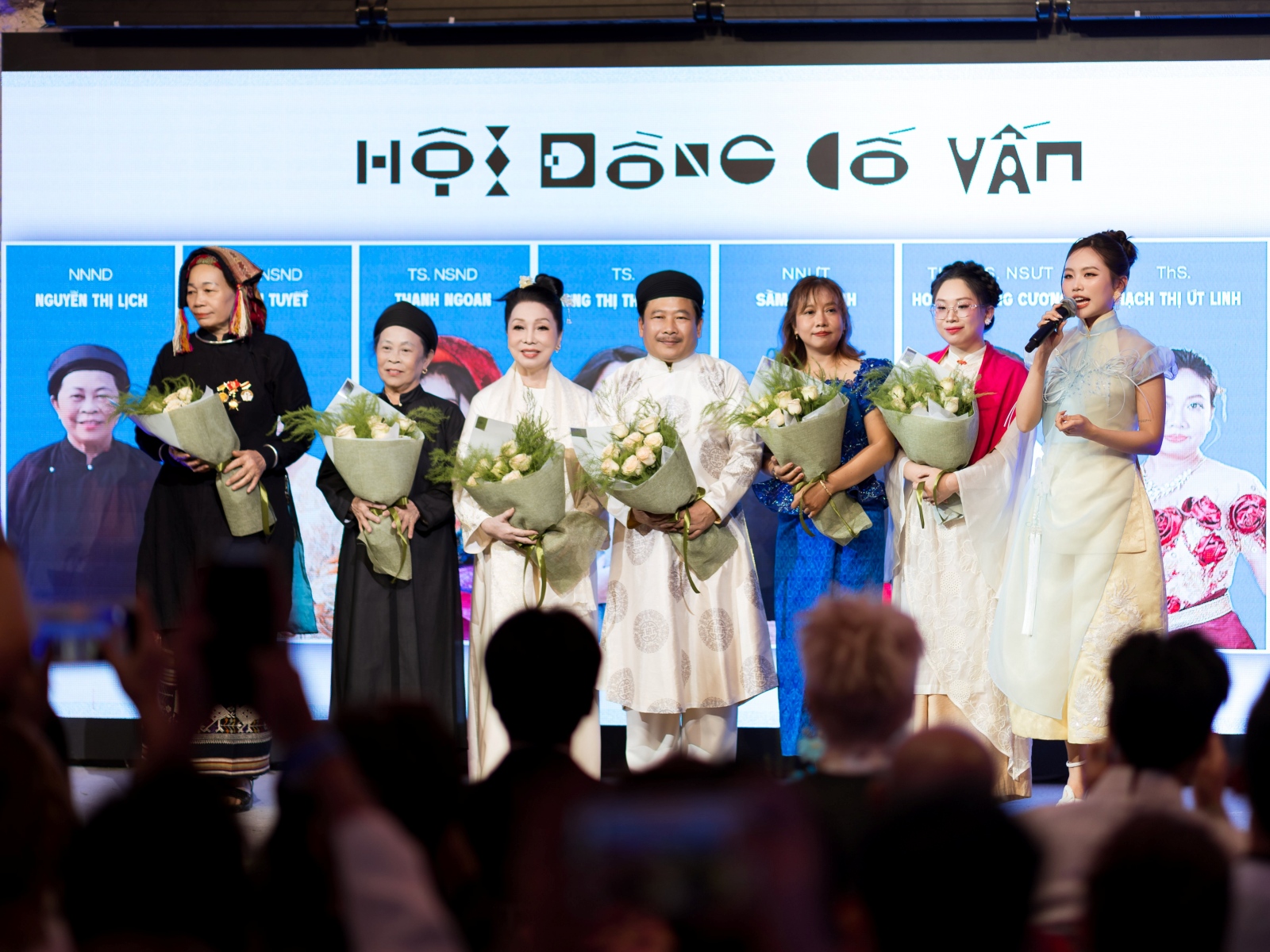 Phương Mỹ Chi và ‘Dân Chơi Dân Ca’: pop Việt hóa thân di sản ba miền
