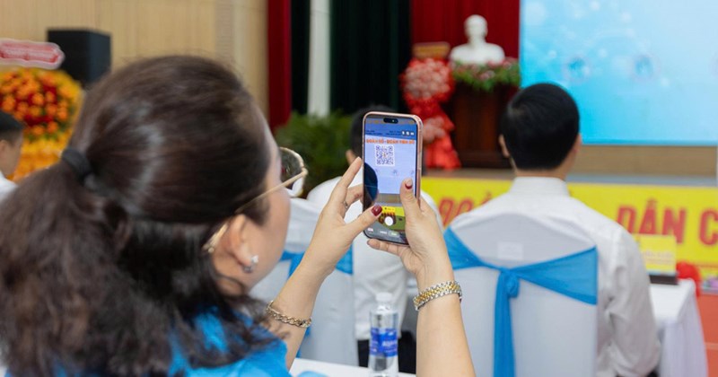 Zalo Mini App thành trung tâm dịch vụ công địa phương