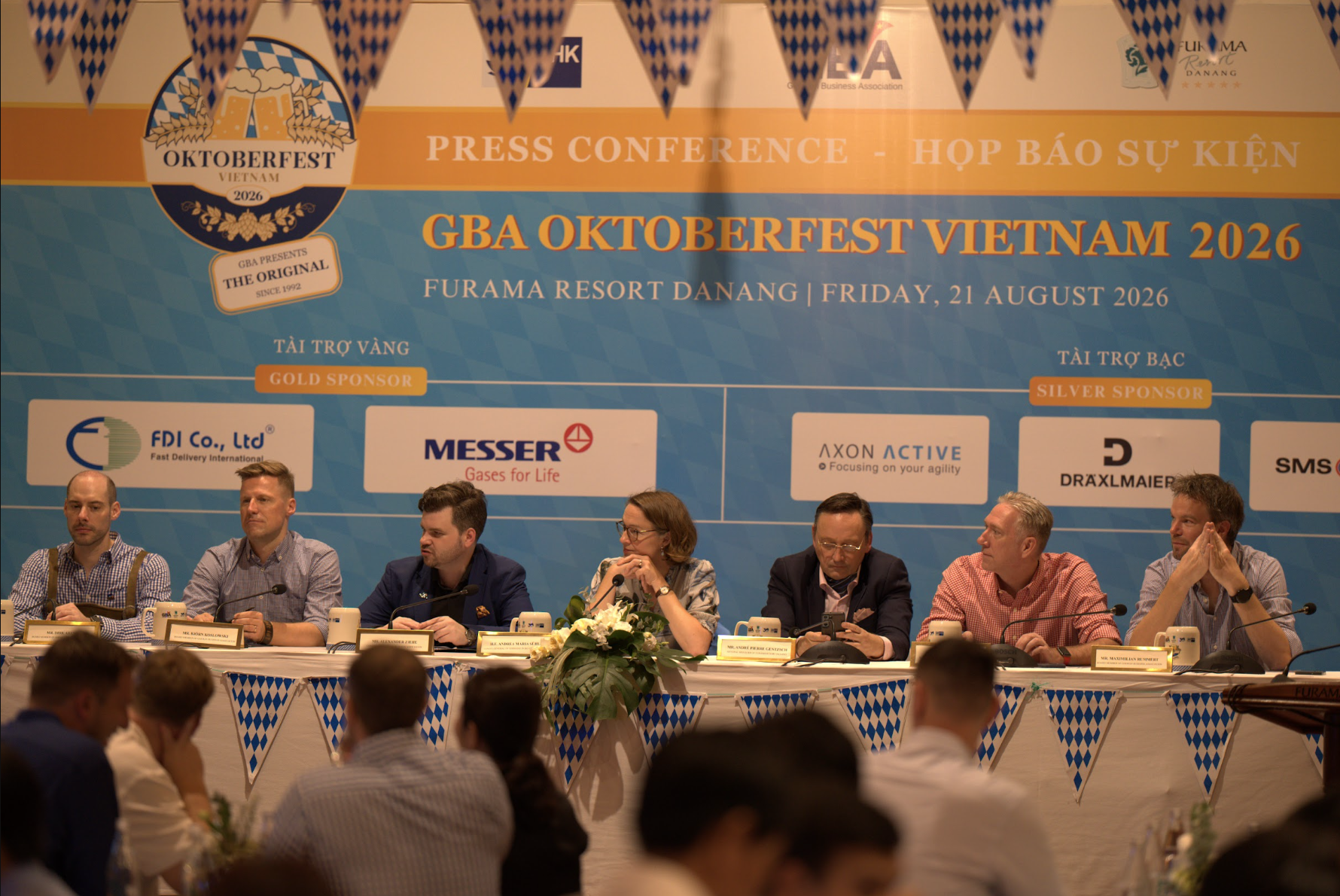 Oktoberfest Đà Nẵng: Hướng dẫn trải nghiệm lễ hội bia Đức lớn nhất Đông Nam Á