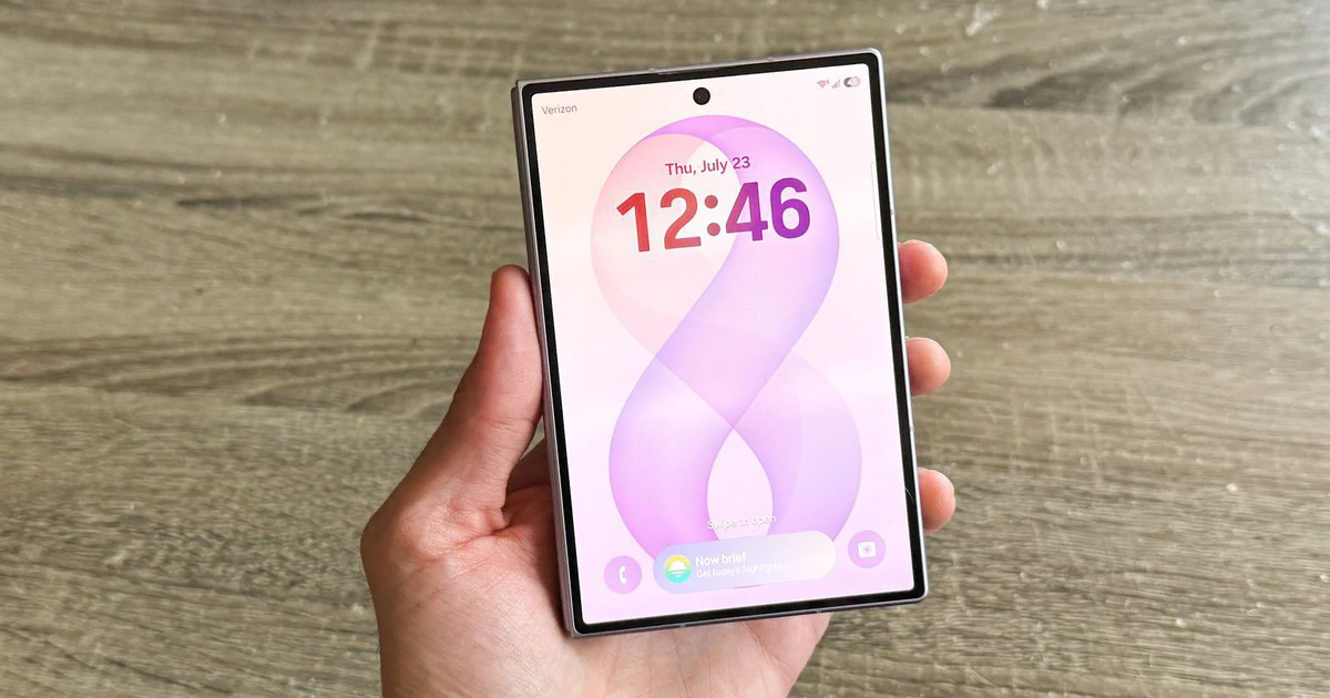 Chuyển dữ liệu sang Galaxy Z Fold8 với Smart Switch và Quick Share