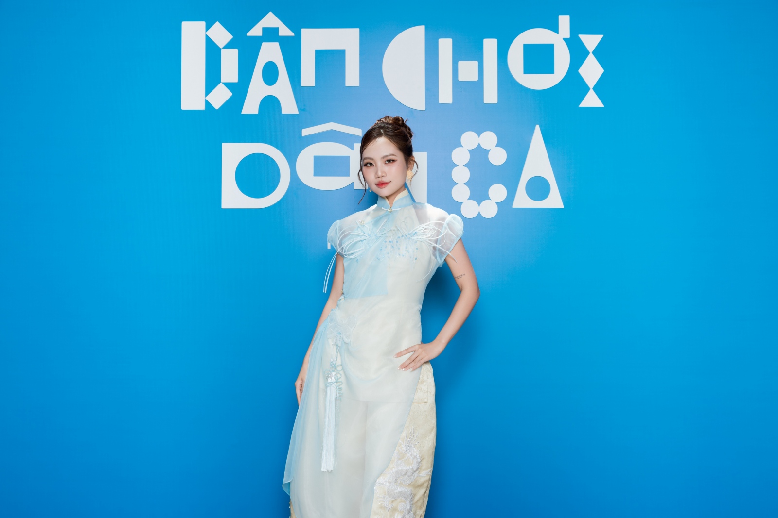 Phương Mỹ Chi và cuộc chơi tái định nghĩa dân ca truyền thống