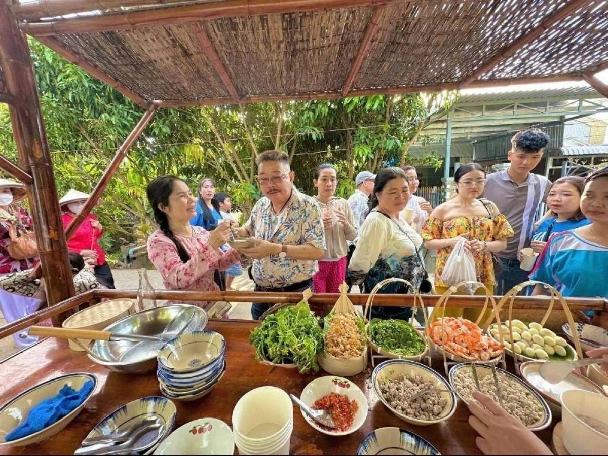 Du lịch ẩm thực: bản địa nguyên bản và dịch vụ cá nhân hóa