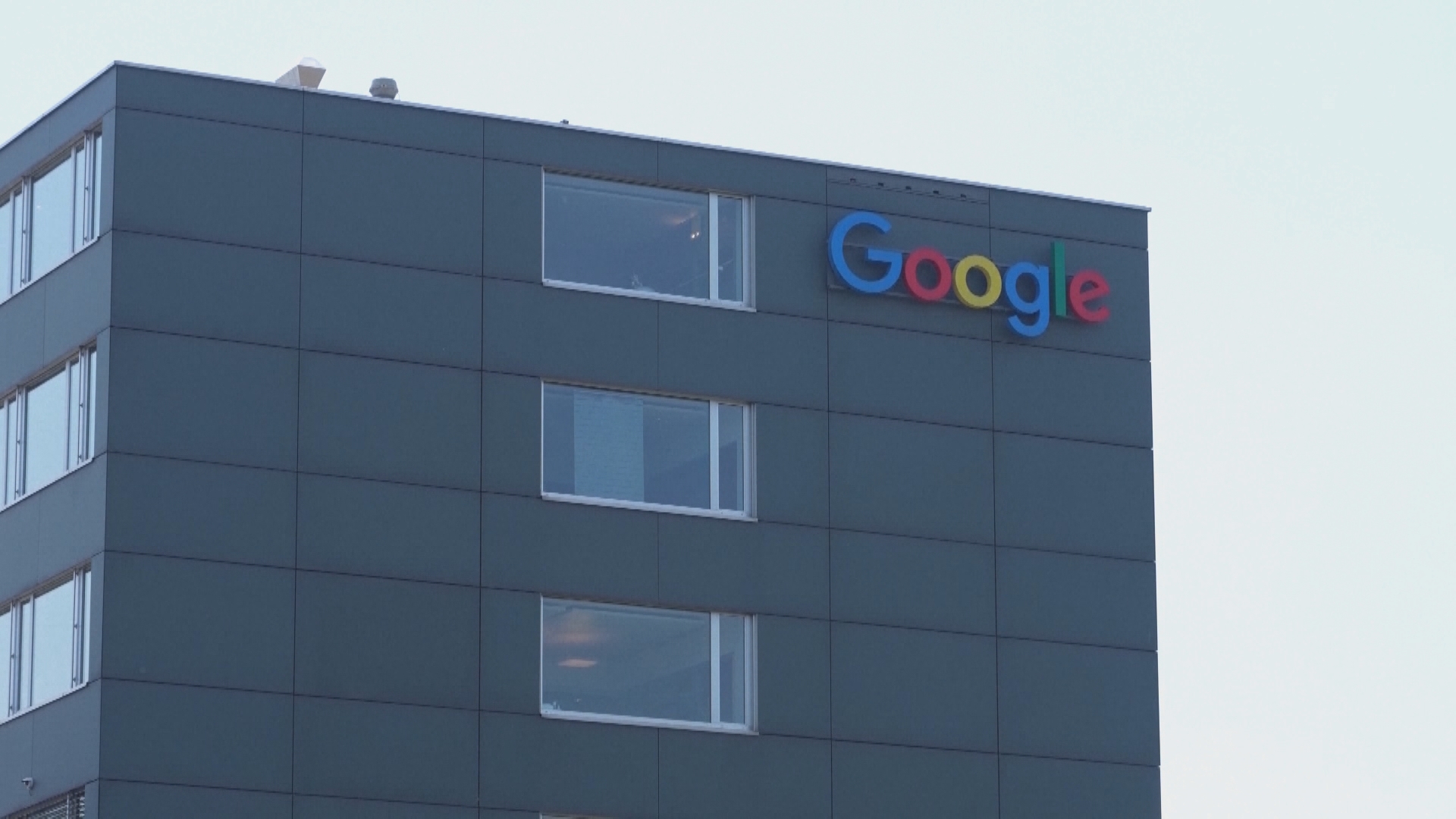 OpenAI, Google giảm giá: định nghĩa lại chi phí xử lý tài liệu bằng AI