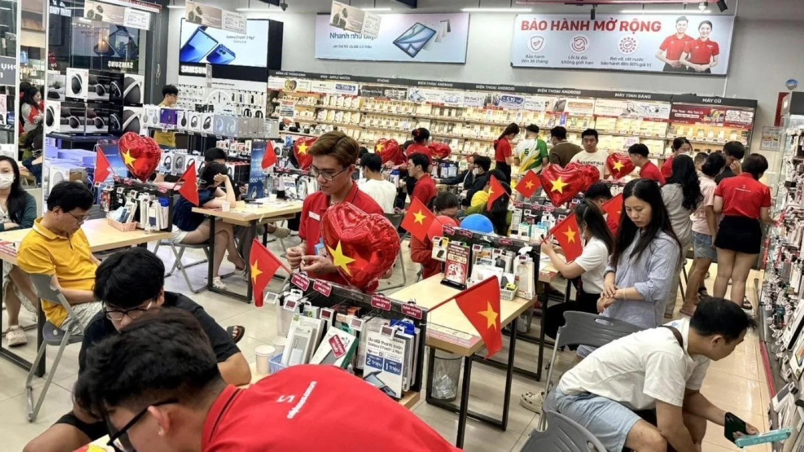 Sale 2/9 tại CellphoneS: Flagship nào đáng “xuống tiền” nhất?
