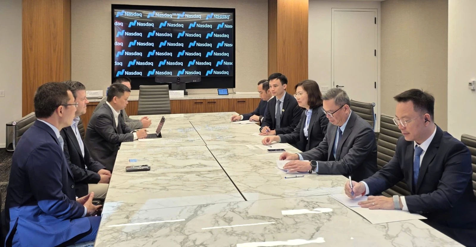 Nasdaq cam kết mở rộng kết nối vốn quốc tế cho doanh nghiệp Việt sau nâng hạng thị trường