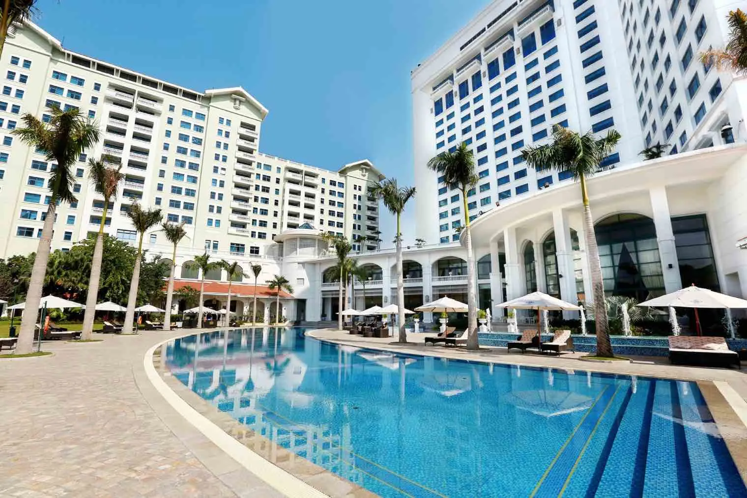 Buffet sáng miễn phí ở khách sạn: Hướng dẫn cho du khách ngân sách