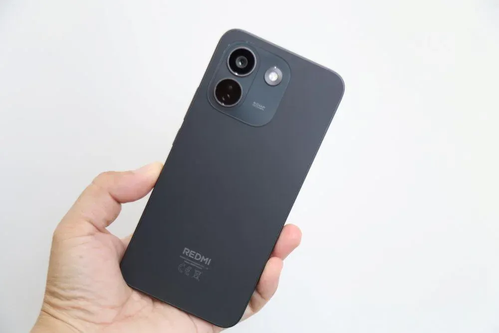 Xiaomi đặt cược vào điện thoại dùng nhiều năm với Redmi Note 17